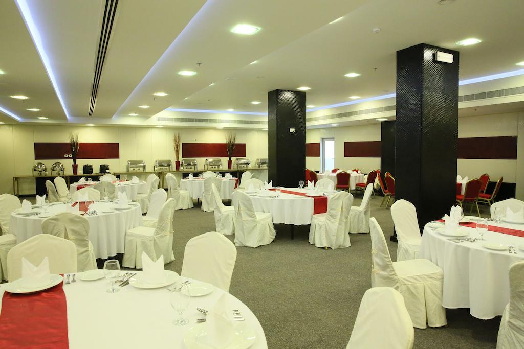 Royal Phoenicia Hotel Manama Zewnętrze zdjęcie